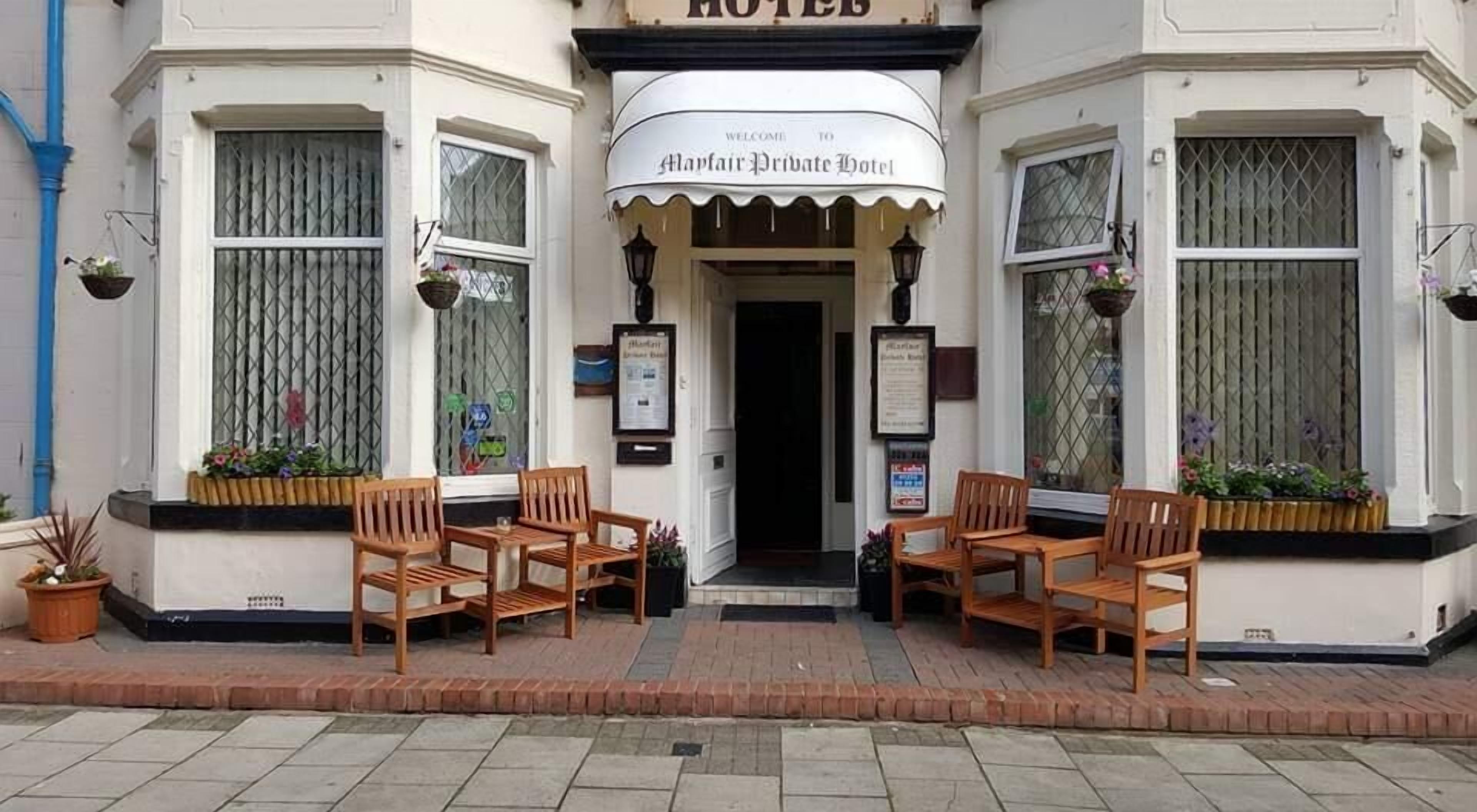 Mayfair Hotel - Blackpool — Photos 1